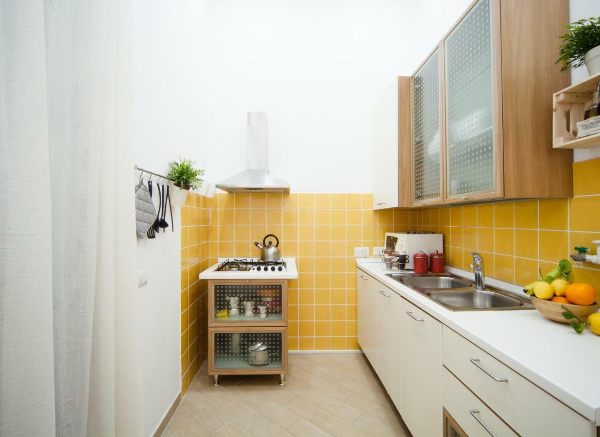 Napoli Centro Suite - Duomo Apartment Εξωτερικό φωτογραφία