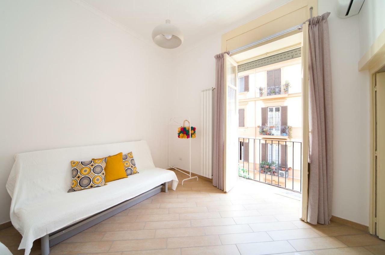 Napoli Centro Suite - Duomo Apartment Εξωτερικό φωτογραφία